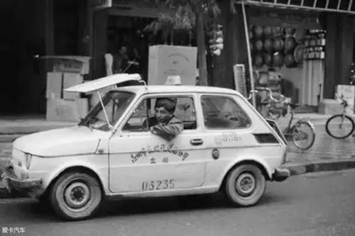 菲亚特126p外观,菲亚特126p型汽车80年代多少钱