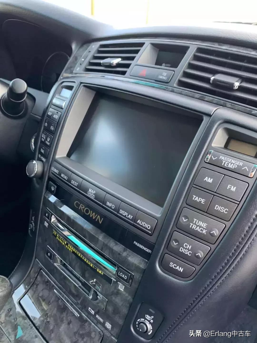 情怀皇冠最经典的12代,全新十六代丰田皇冠