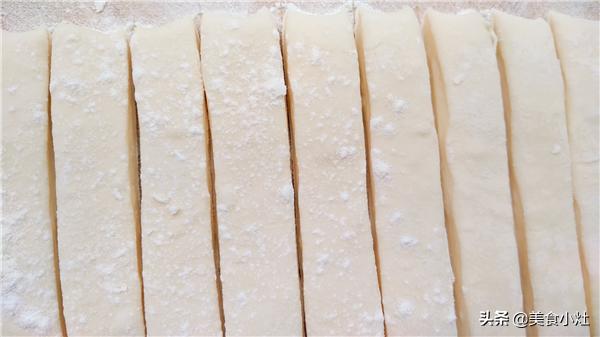 香酥大油条的做法和配方的全过程,油条教程又酥又脆又鲜大油条