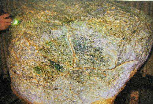 疯狂的赌石图片,关于赌石的电影奇幻