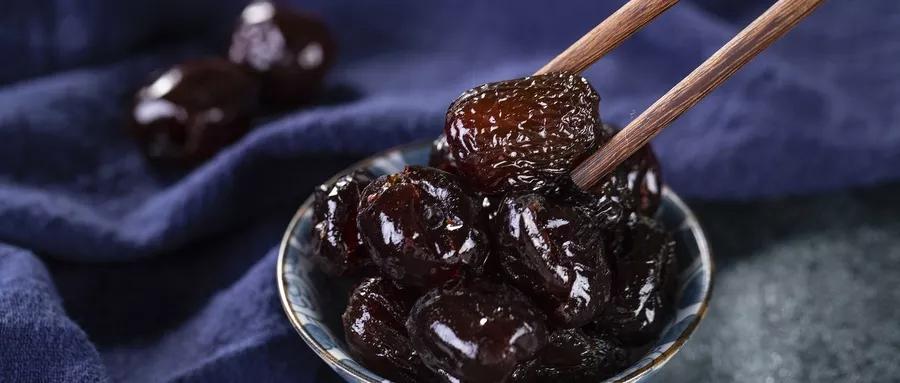 红枣是吃干的好还是阿胶蜜枣好,阿胶枣与大枣的区别