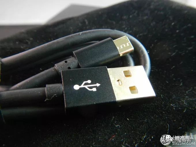 蓝牙耳机不能只求便宜,性价比之选cowin咔哟SE7简评