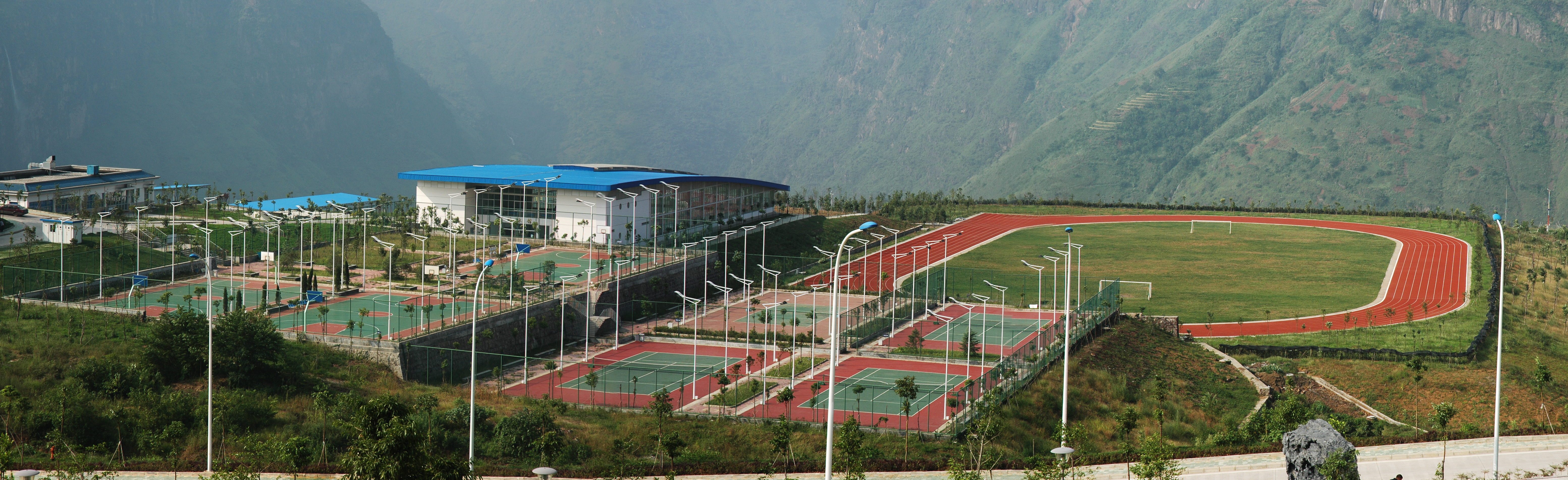 溪洛渡水电站近距离观看,传说中的金沙江溪洛渡水电站