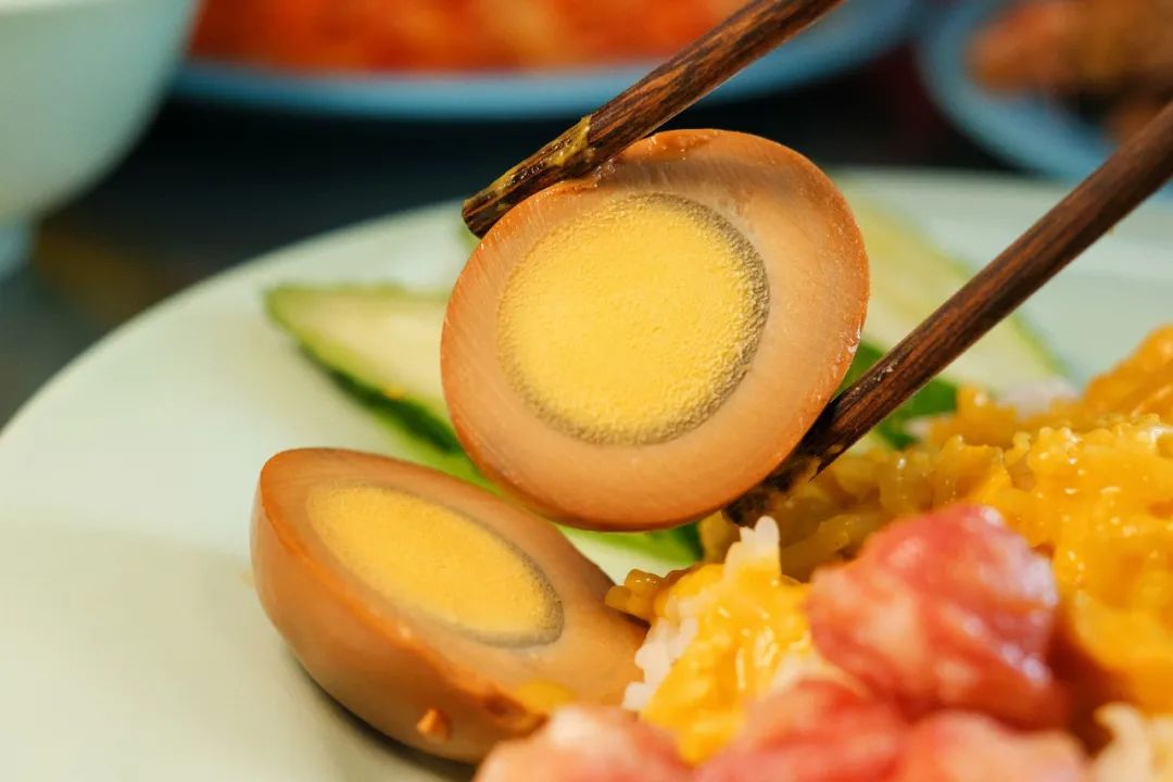 乌山路街上视频,泰国街道最火的小店