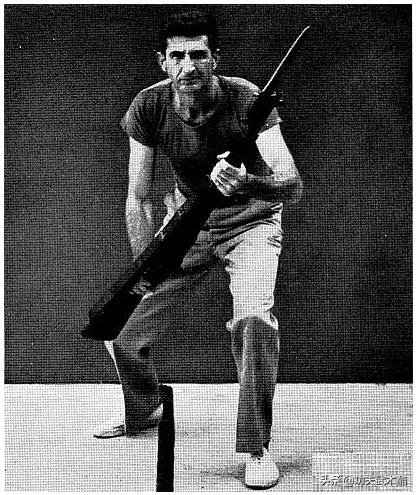 美*刺军**刀拼杀术，很珍贵的图片教学资料，格斗迷、军迷的最爱