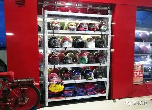 徐州骑电动车不戴头盔被追,徐州骑电动车没戴头盔视频