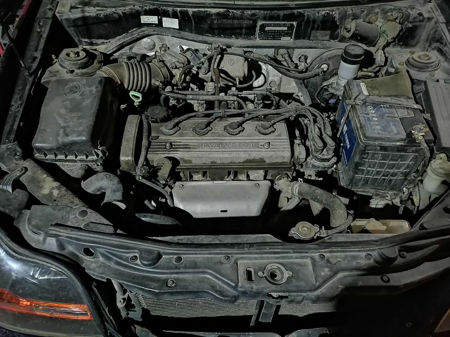 发动机漏油和烧机油大修多少钱,发动机漏油维修费用明细表