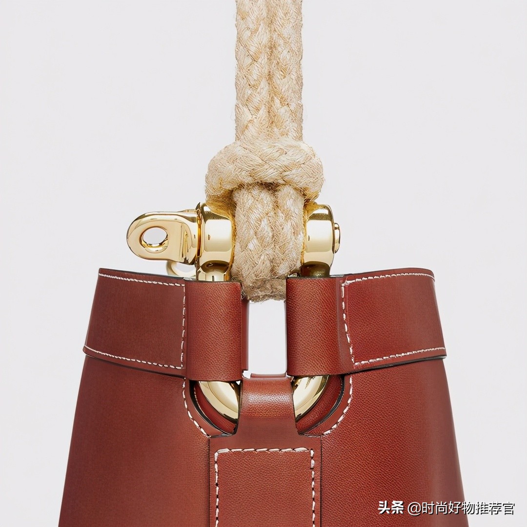 celine新包有刺鼻味道吗,celine同款风格