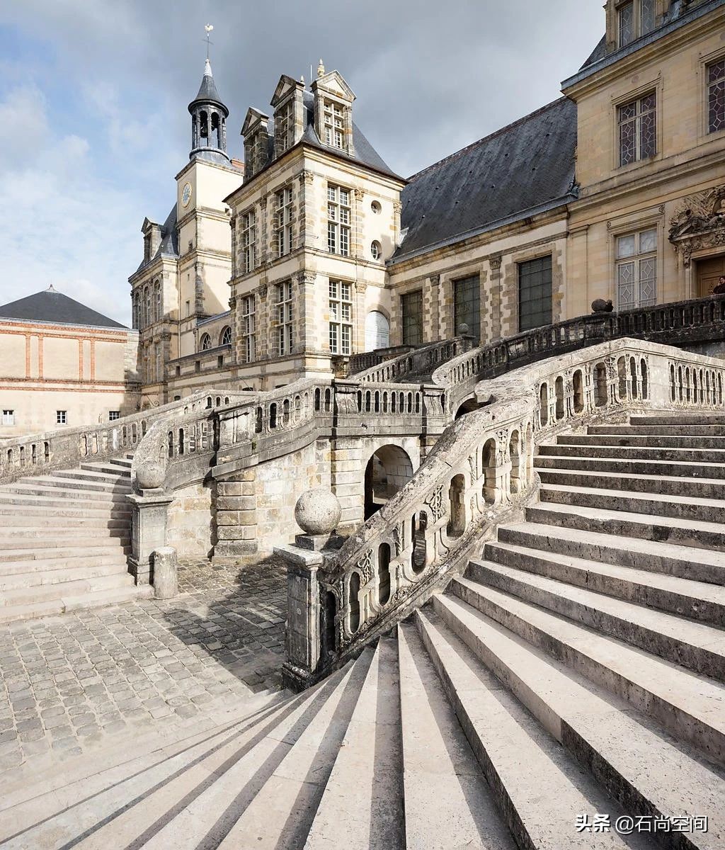 枫丹建筑风格是哪个国家的,法式八大建筑风格