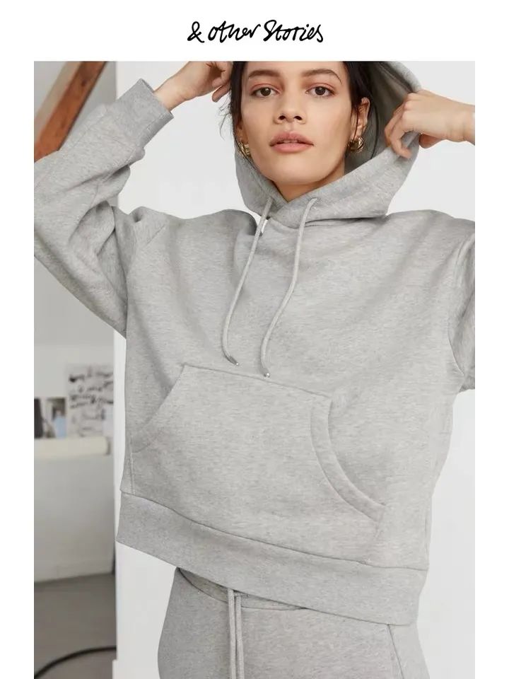 蕾哈娜菠萝纹的服装,蕾哈娜服装品牌