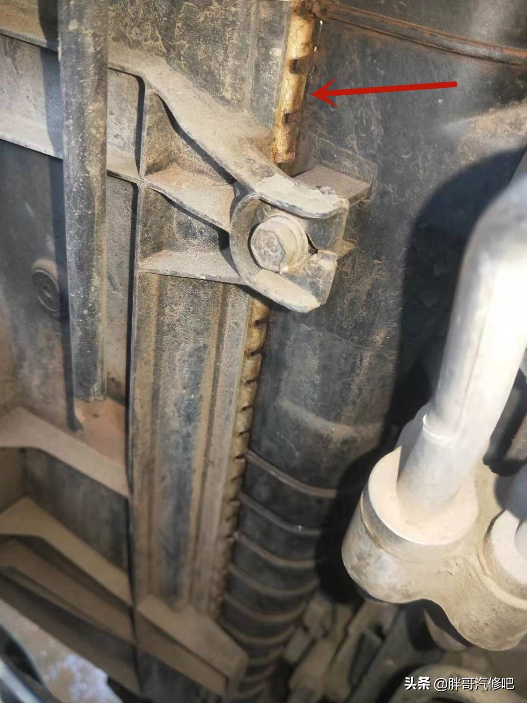 暖风防冻液怎么清洗,更换防冻液需要清理暖风水箱吗