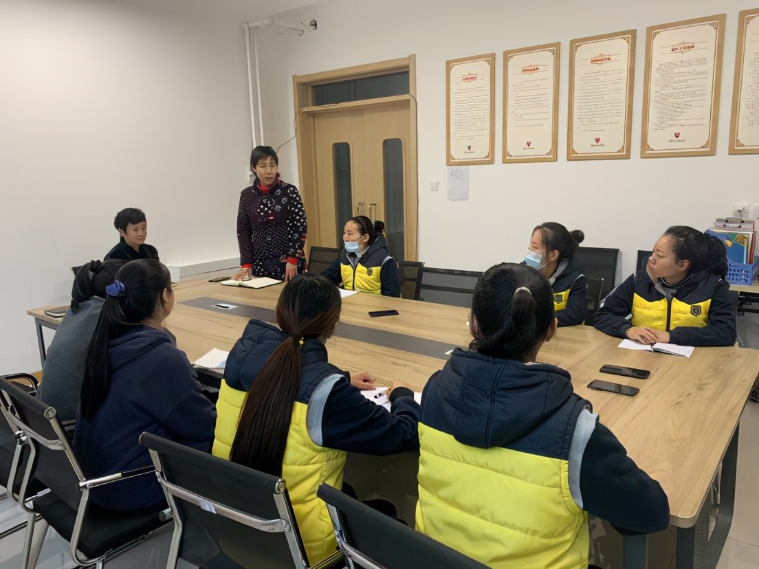 园所新闻｜欢迎北大公学幼儿园王欣园长莅临康城幼儿园进行督导