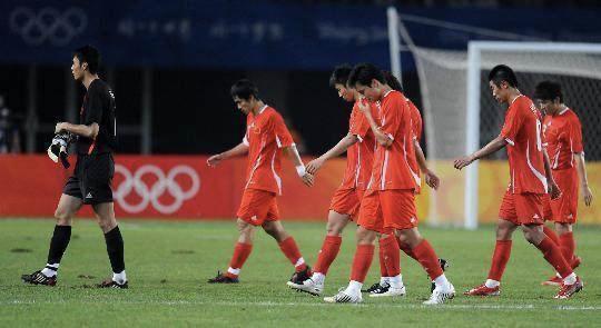 贺炜解说中国足球经典语录大全,中国足球解说黄健翔经典语录