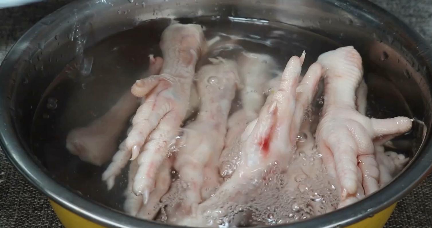 网红柠檬无骨鸡爪的配料,网红酸辣柠檬无骨鸡爪详细教程