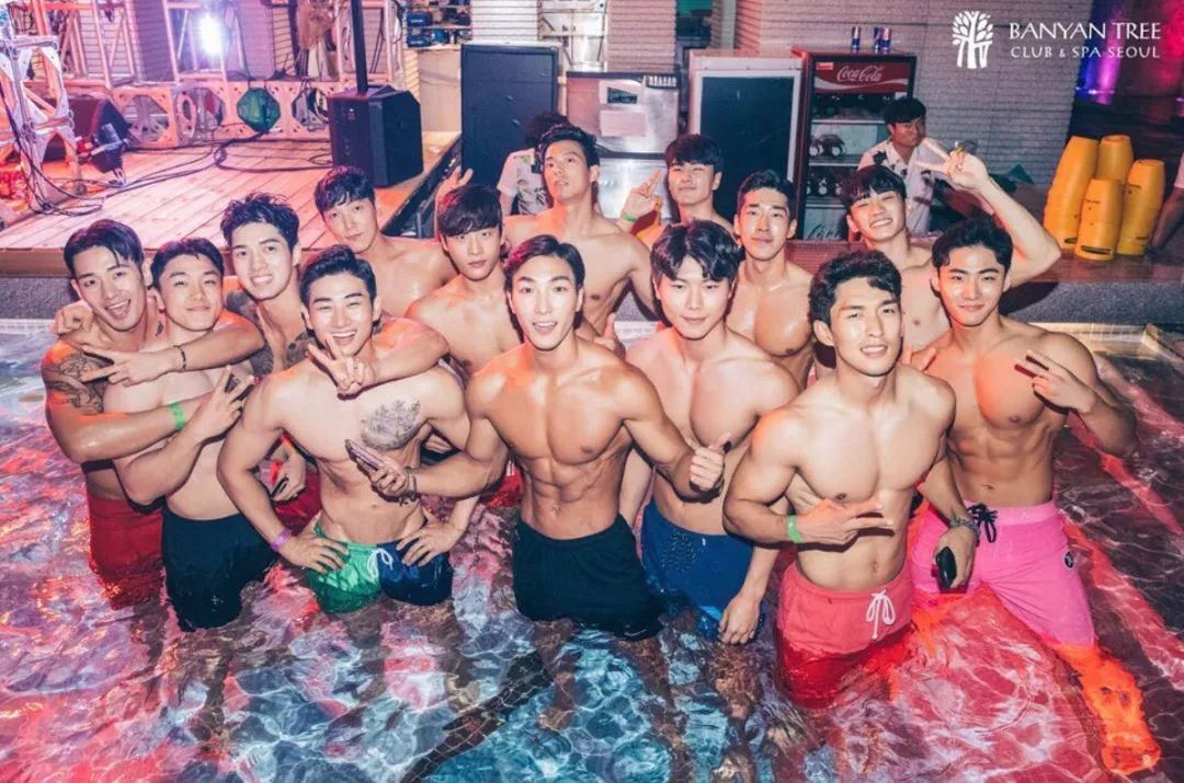 打HPV、考国际驾照、当练习生、看演唱会、泡夜店，这才是首尔