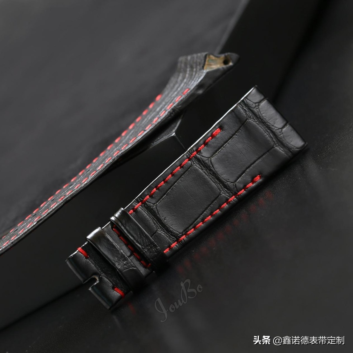 鳄鱼表带戴久了有异味吗,鳄鱼皮表带有异味