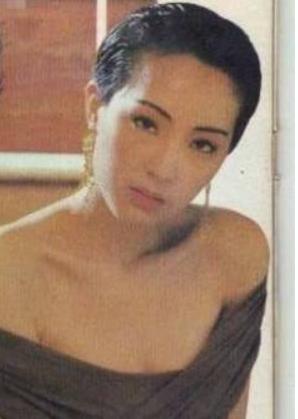 薛芷伦王祖贤关系,香港名媛薛芷伦年轻时候的照片