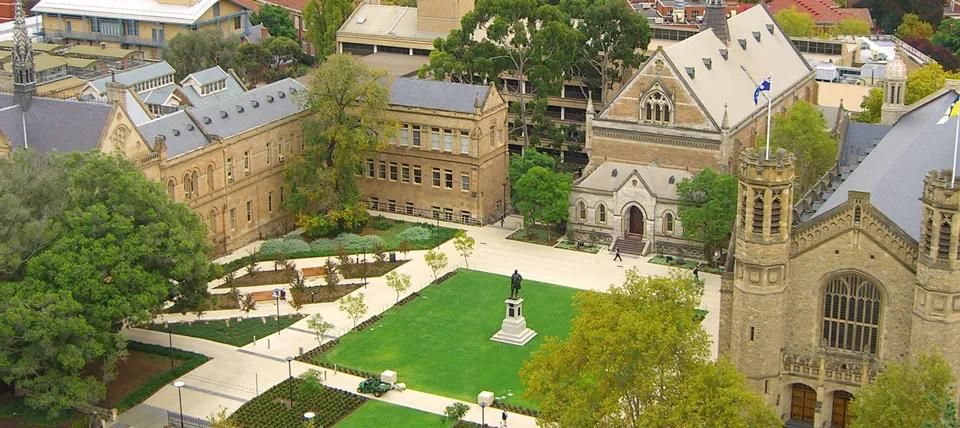 只涨不跌的澳洲大学开始退学费了？专门给海外留学生