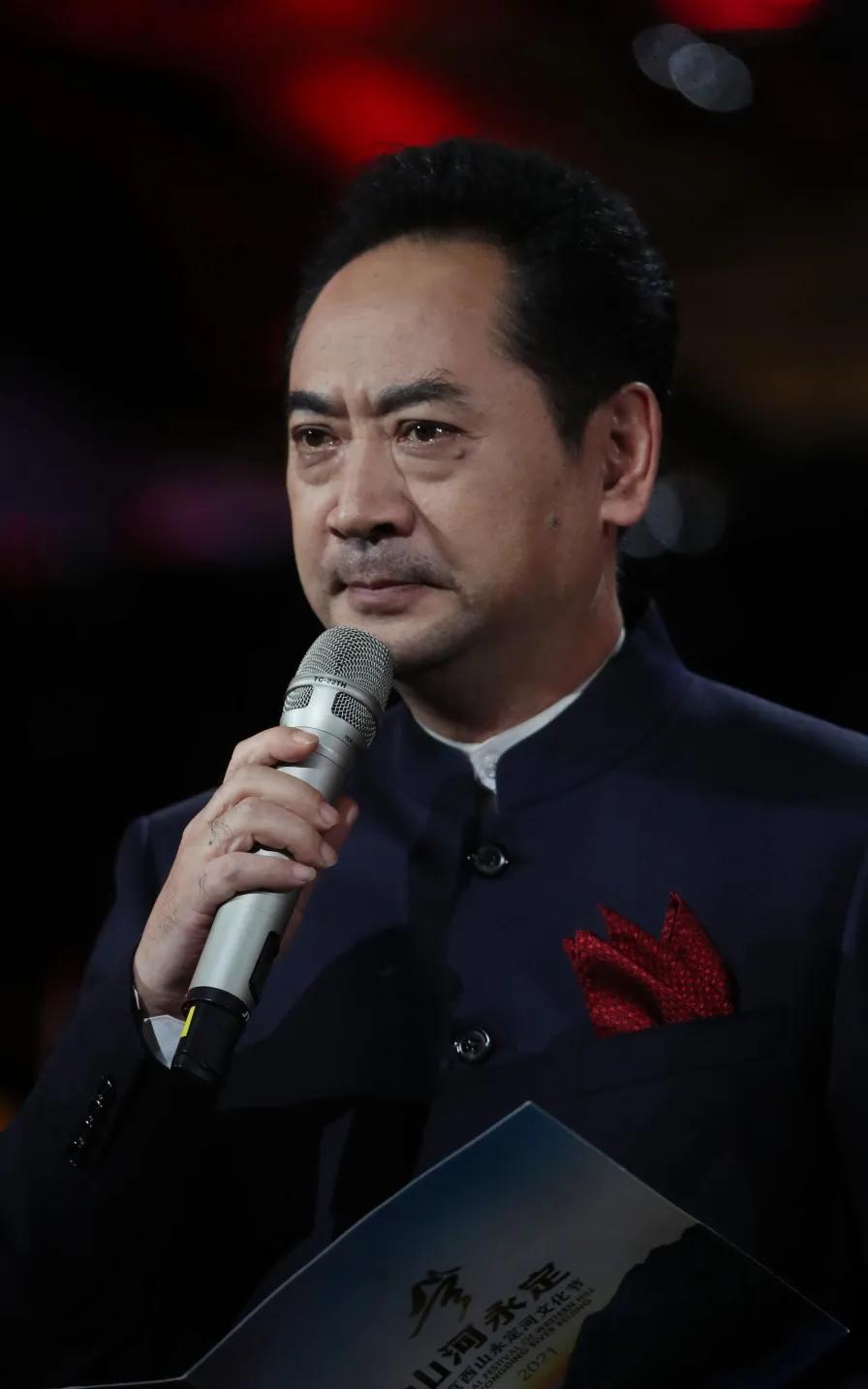 鐧惧勾椋庡崕灞辨渤渚濇棫,鐧惧勾椋庡崕灞卞窛閿︾唬