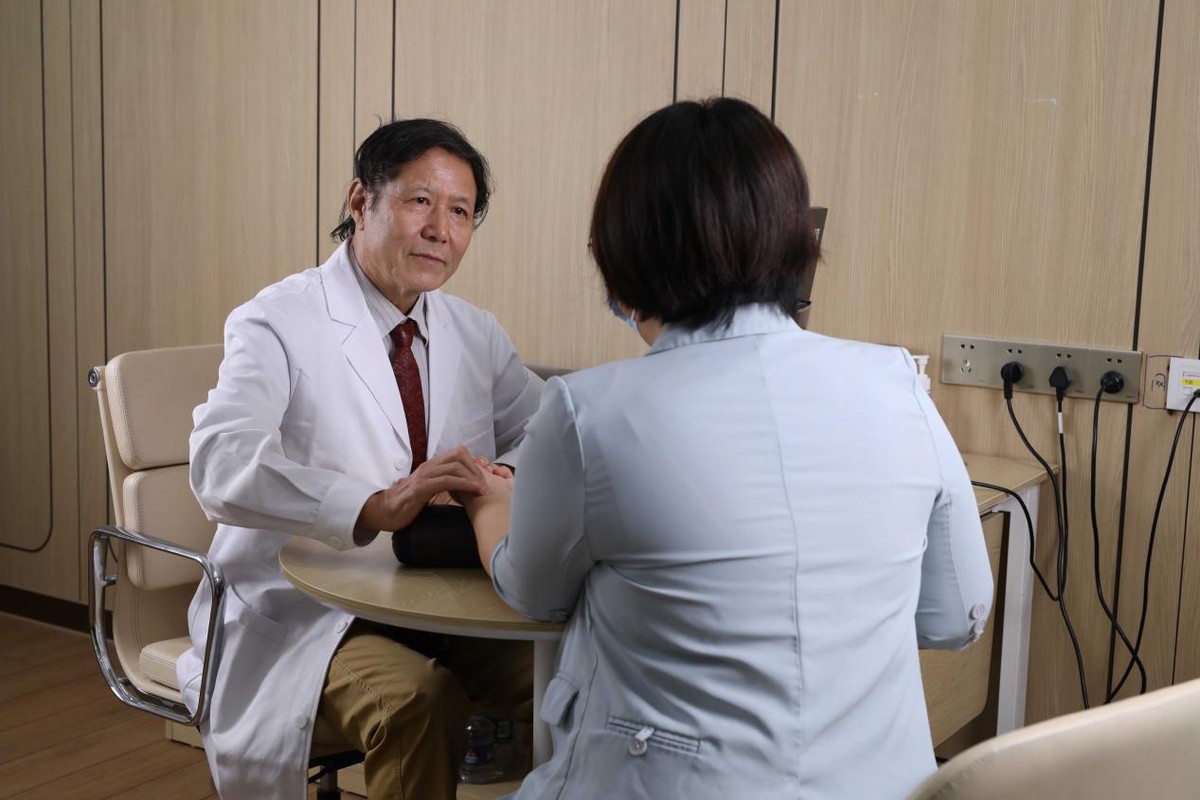 乳腺癌复发转移胸腔积液能活多久,乳腺癌手术后有皮下积液怎么消退