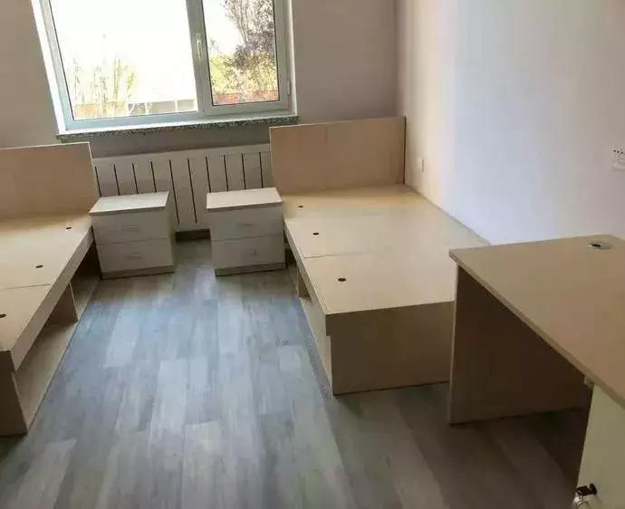 东北大学秦皇岛分校物价,东北大学秦皇岛分校工商管理学费