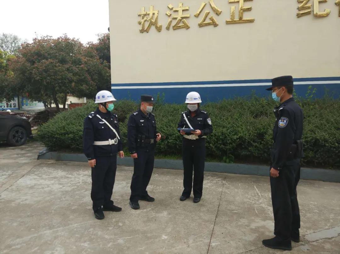 基层派出所强化清明节安保,县公安机关做好清明节安保工作
