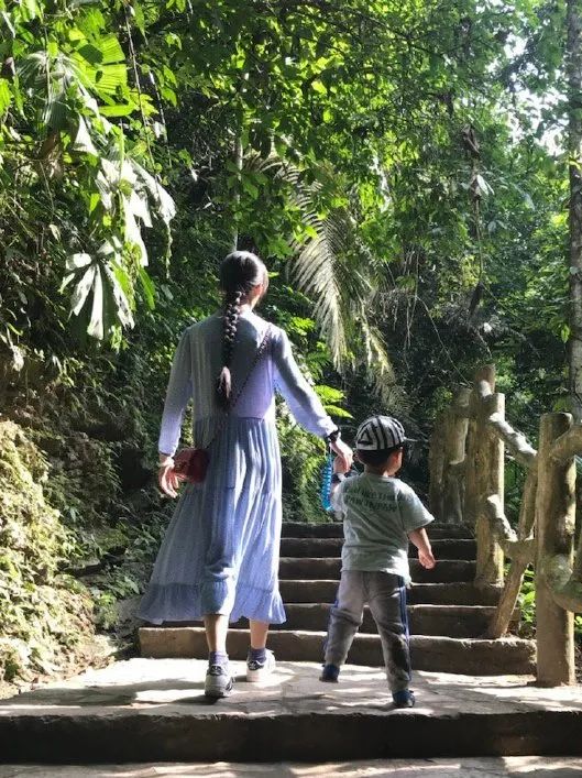 躲进这道地球上“美丽的伤痕”里，感受盛夏直降10℃的清凉