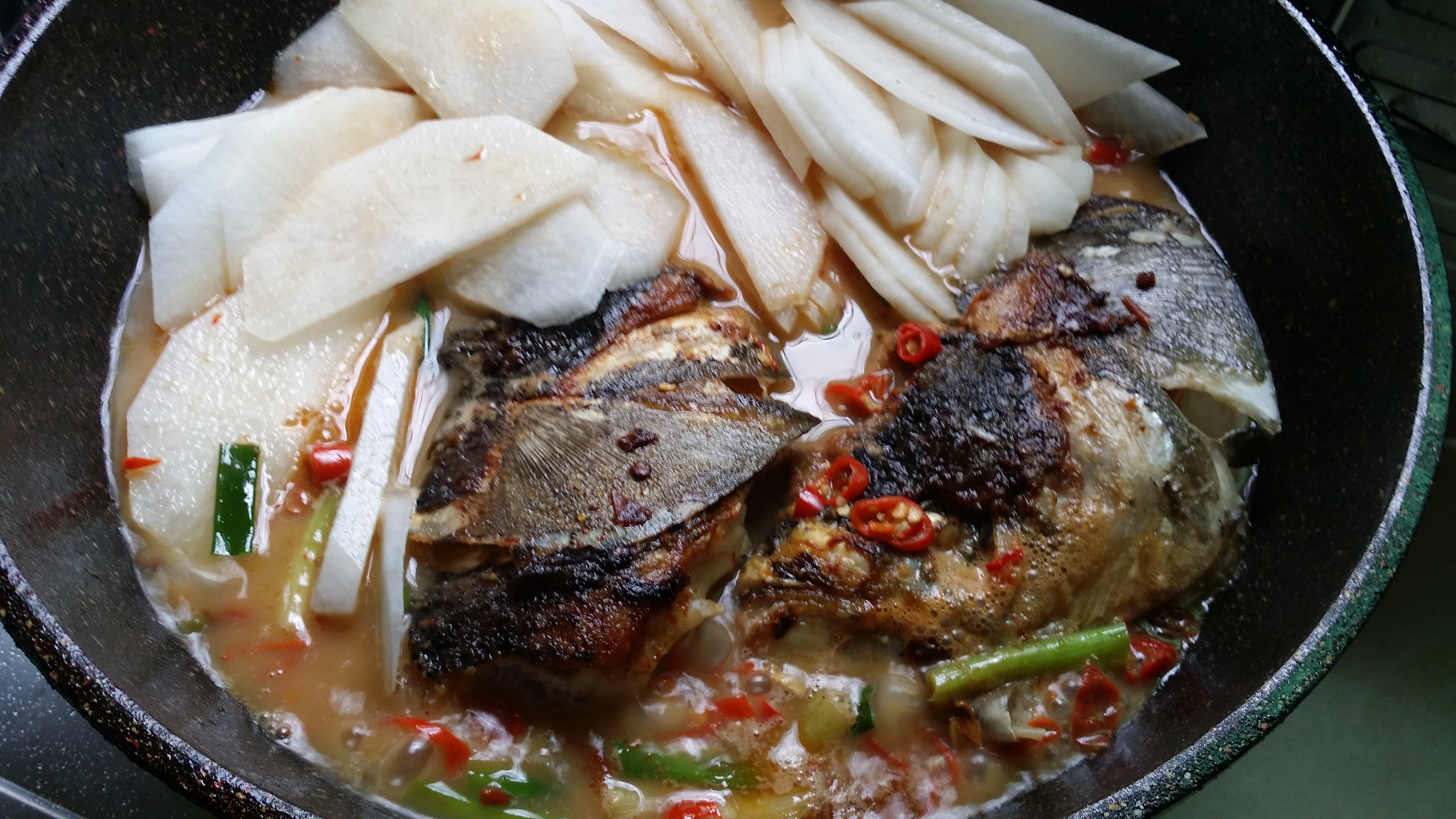 鱼头要怎么煮汤才不会腥,鱼头这样蒸才好吃