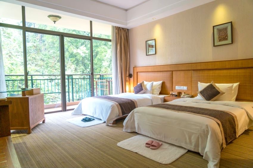 惠州惠东县安墩镇畔山温泉度假村,惠州尚天然温泉酒店带私人泡池