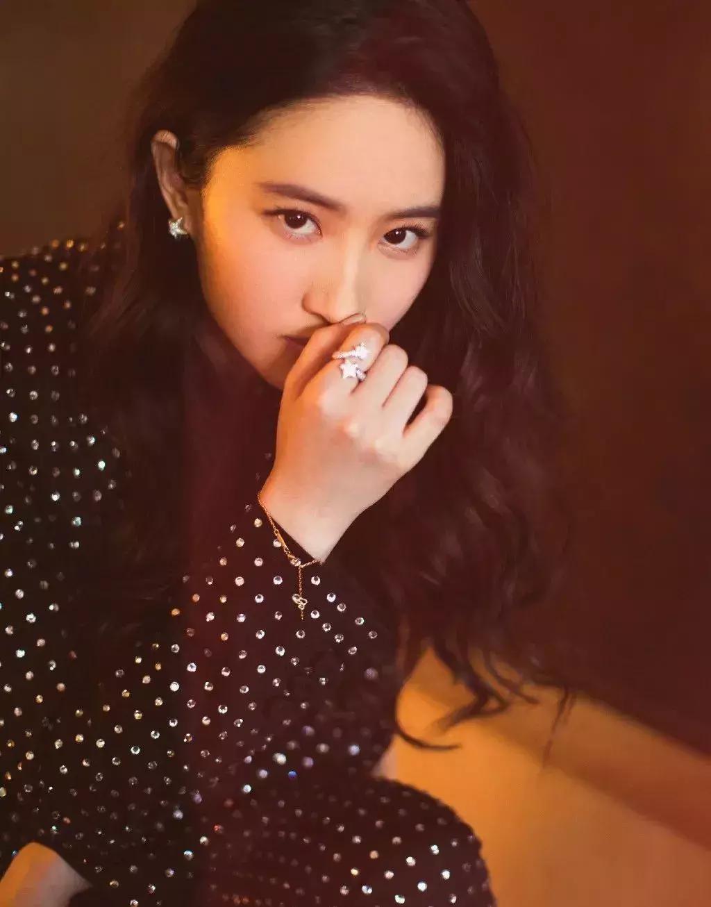 眉毛颜值排行,眉毛眉形推荐排行榜