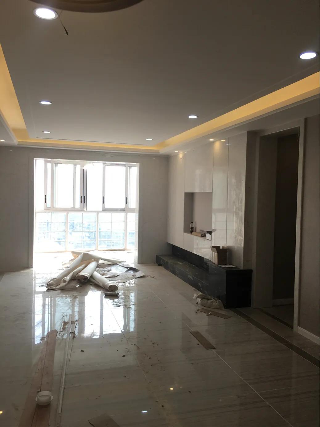 金色巴黎二室两厅装修,金色巴黎轻奢装修