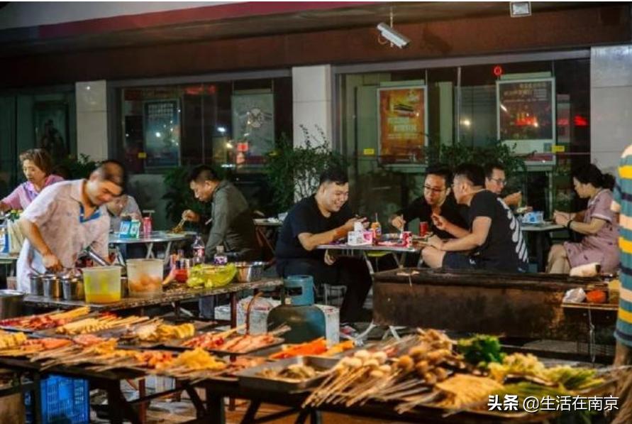 南京三大顶级小区,南京十万人居住的小区