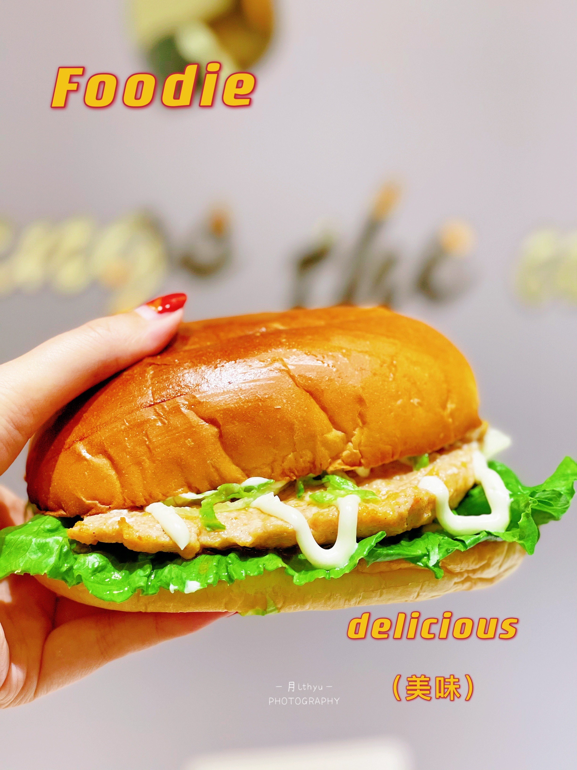 澳门猪扒包藏在思北，人均不到20，就能让你吃到撑