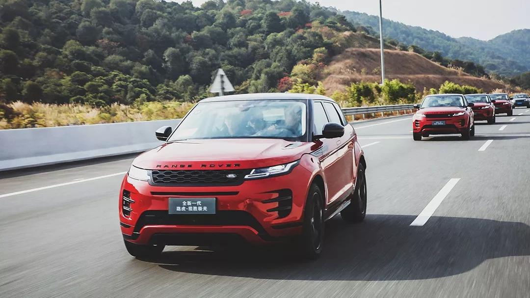 极光和三系宝马哪个值得入手,路虎极光和3系哪个值得买