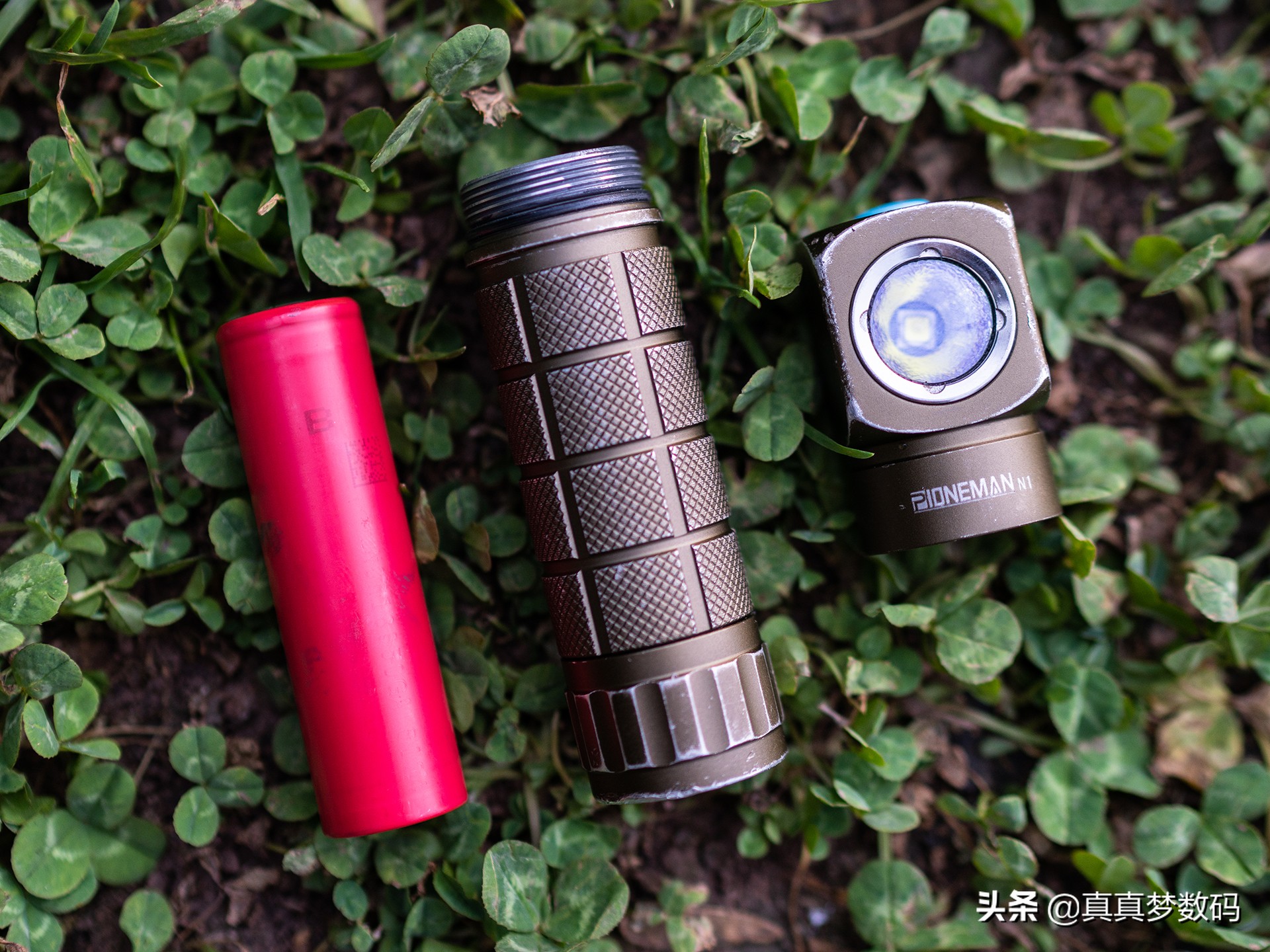 2021强光手电选购经验篇一:盘点我的高性价比强光手电筒