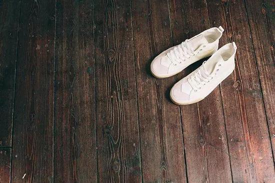 这5款经典帆布鞋还能再流行100年,什么牌子的帆布鞋舒服耐穿又好看