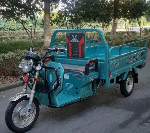 欧皇电动三轮车与金彭哪个质量好,欧皇和金彭电动三轮车哪个好