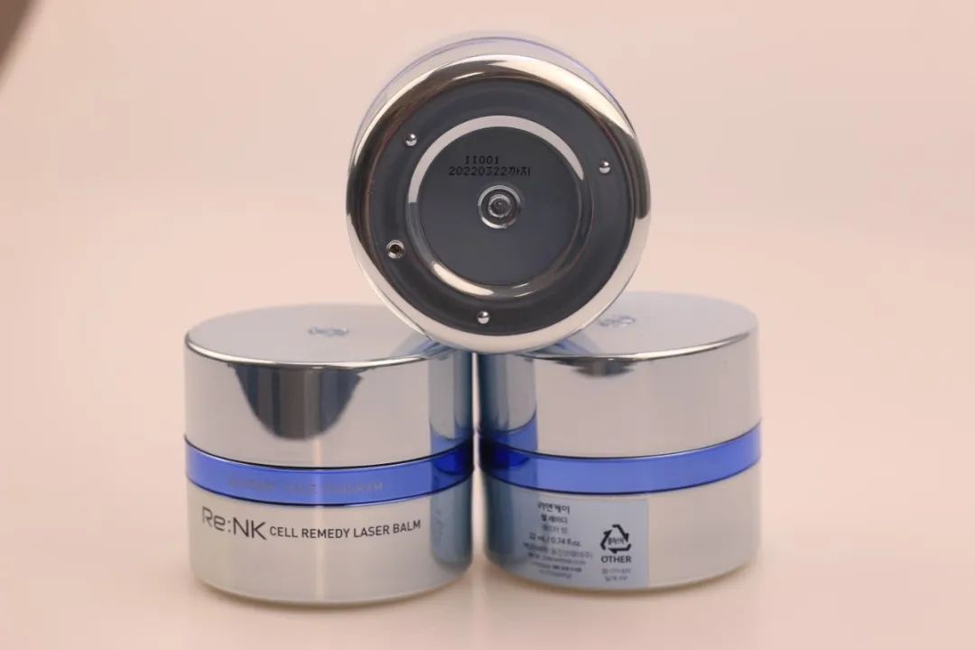 柳絮又又又又又又糊了我一脸，今天你涂面霜了没~