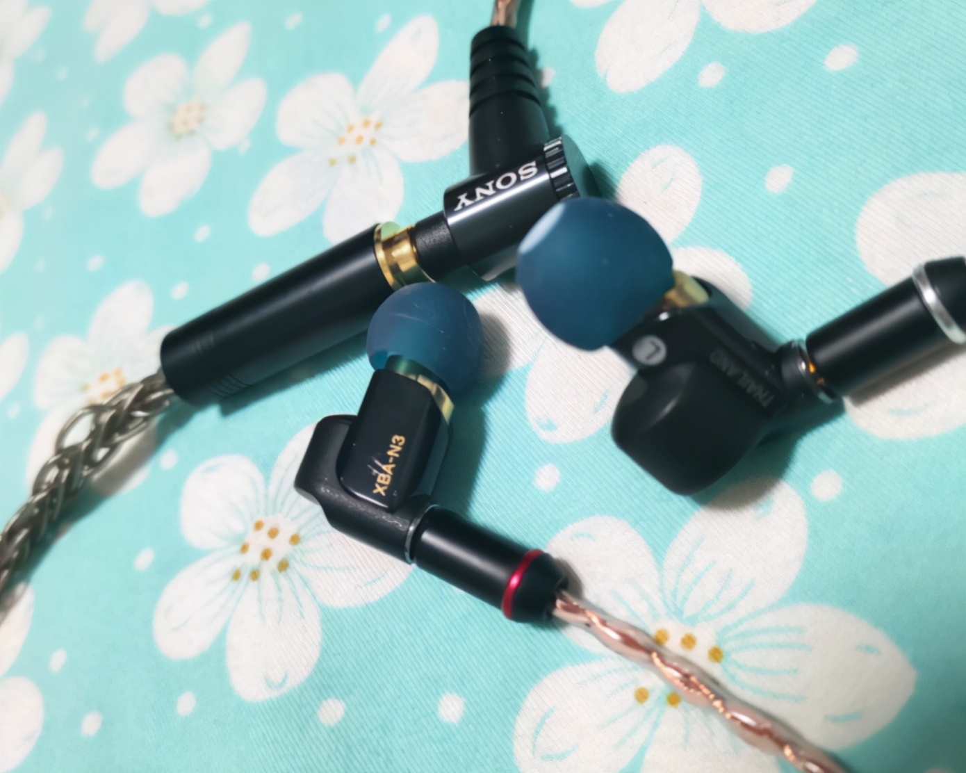 索尼这条动铁入门塞，让我深深被打动，为此着魔似得换线