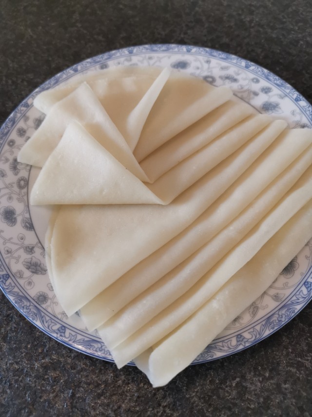 烤鸭小薄饼的家常做法,烤鸭小薄饼的做法