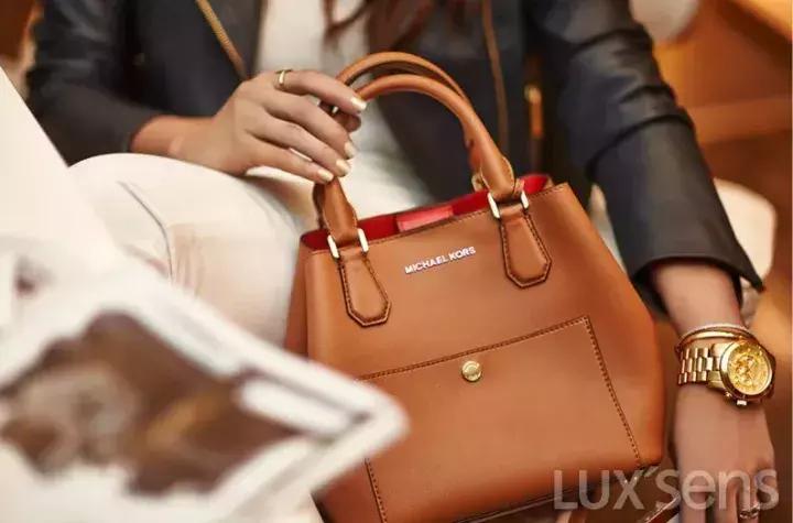 mk包包真假鉴别风琴包,mk包包如何辨真假