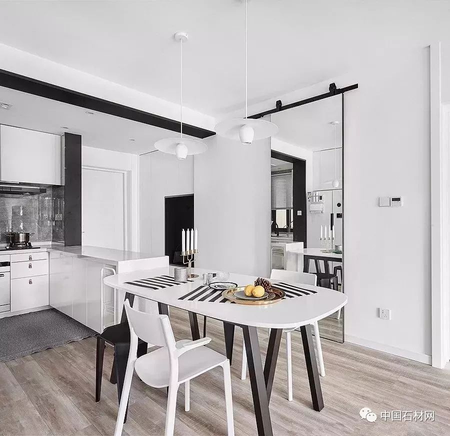 大理石餐桌哪种好,大理石餐桌要1.8厚的还是要3.6厚的