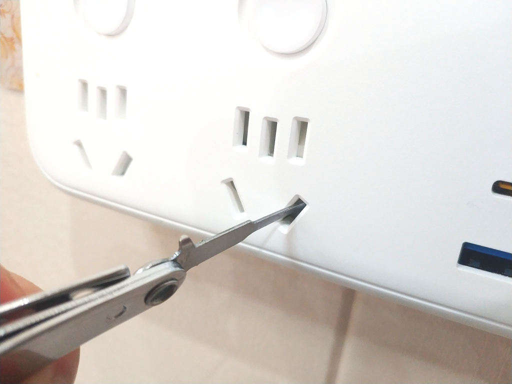 让用电变得安全还便利:aigo国民好物转换器体验