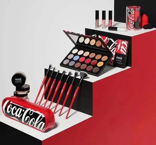 橘朵可口可乐联名眼影盘,可口可乐联名腮红
