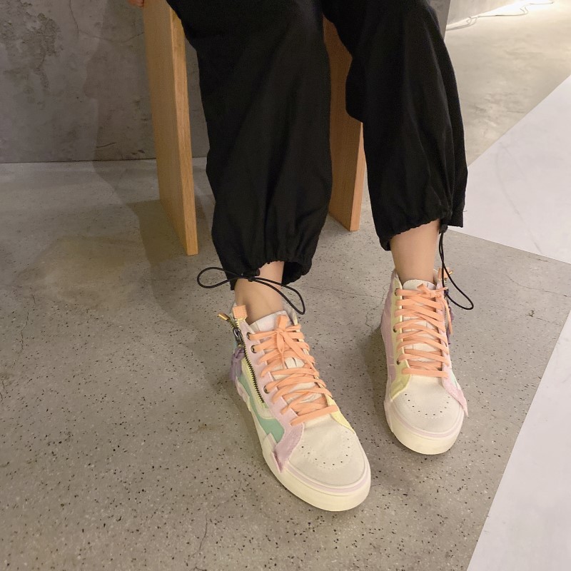 vans绉嬭鏂版,vans绉嬪涓府绌挎惌