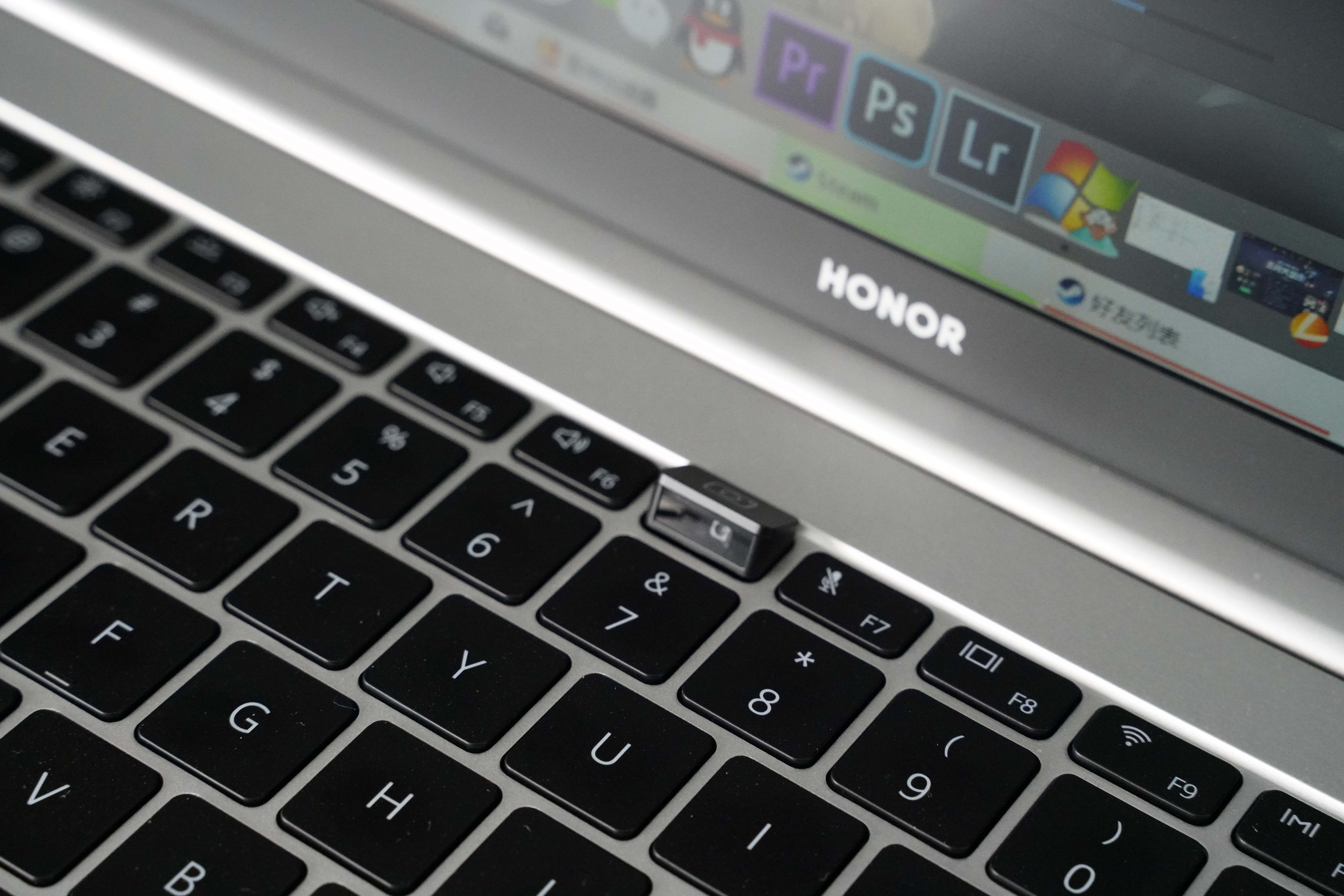 荣耀magicbookpro2020拆机,荣耀magicbookpro2020版拆解