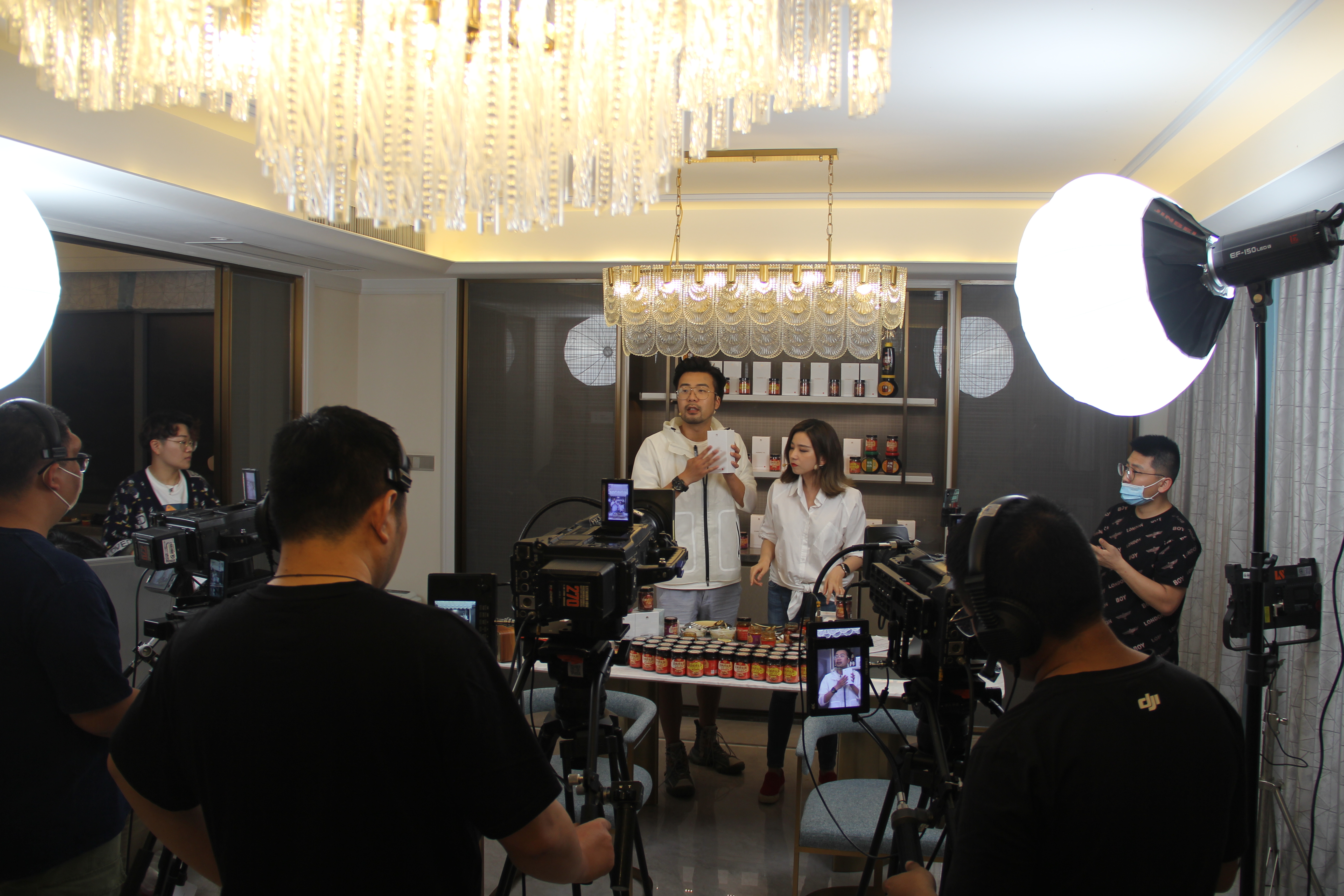 零粉启动强势霸屏——浙江之声“每天努力丁点儿”“弹射”直播首飞登顶