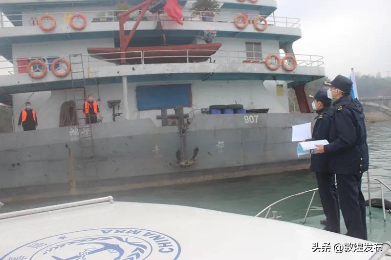 寒风中守望一缕暖阳,感动是冬日的一缕暖阳