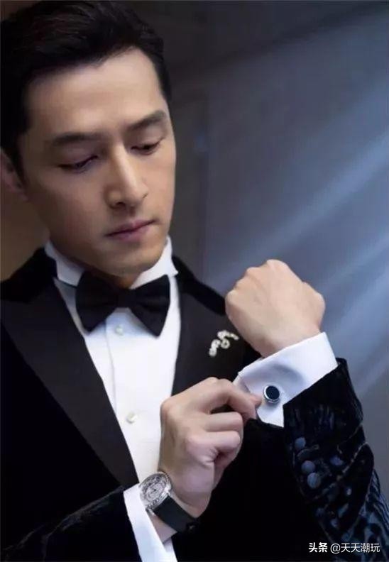 身上戴了很多首饰的男人是什么人,戴首饰的男人是什么样的人