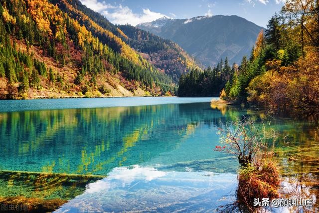 关于四川名胜古迹的五副对联,四川的名胜景点的对联赏析